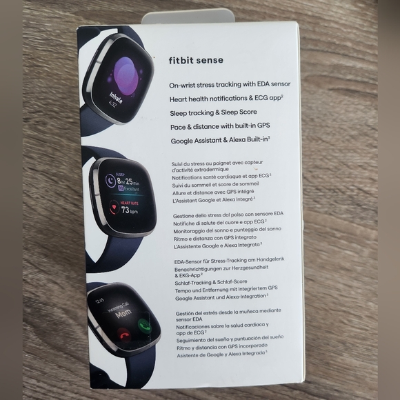 Fitbit Sense - carbon fiber edition - Picture 3 of 9